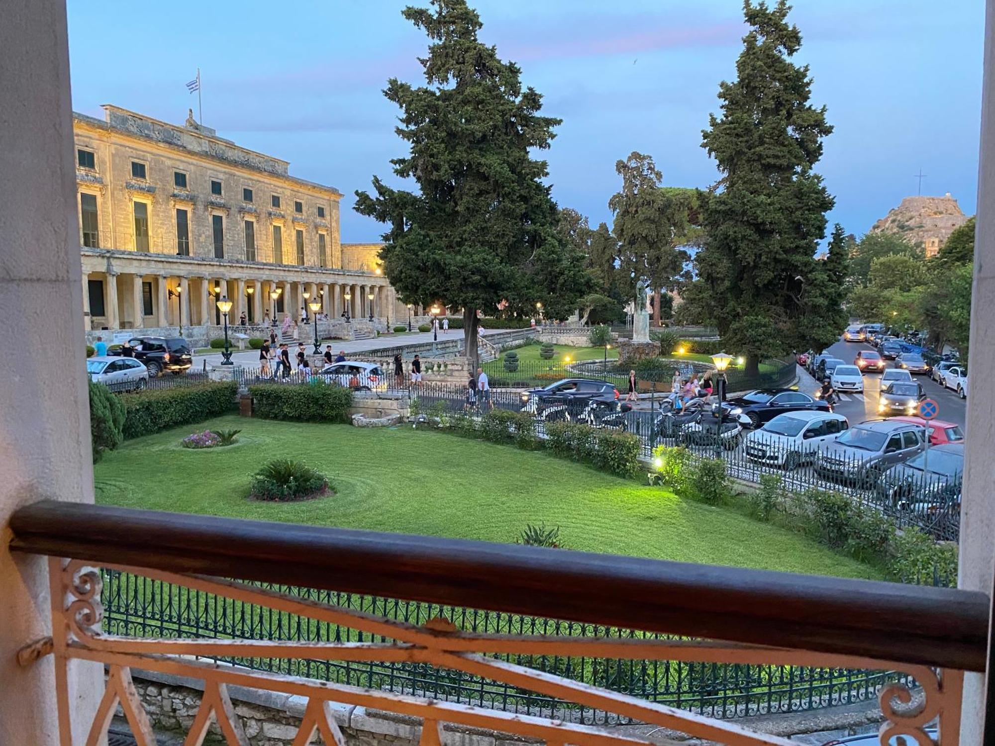 Palazzo Luxury Suite - View To Liston Square & Old Fortress Of Corfu Old Town エクステリア 写真
